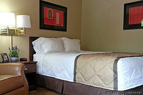 Siegel Select Memphis Hotel